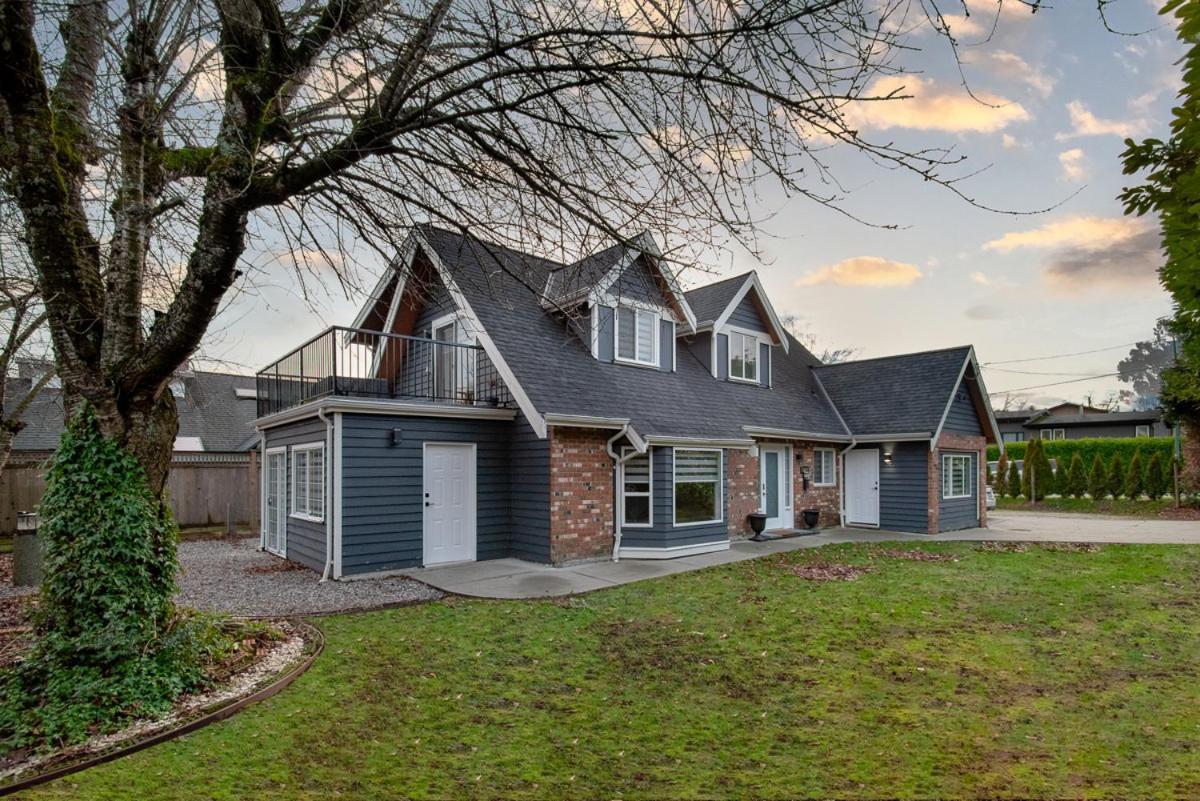 Spacious & Modern By The Beach White Rock Exterior photo