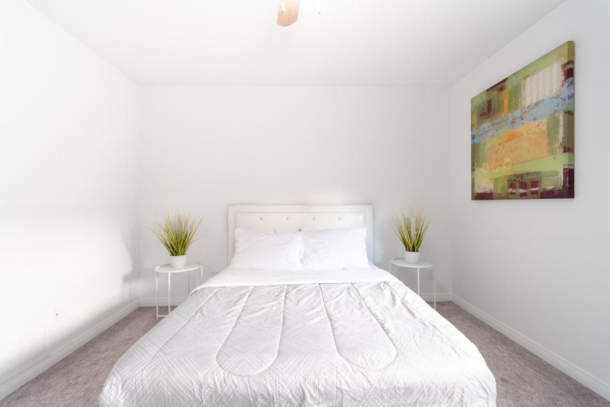 Spacious & Modern By The Beach White Rock Exterior photo